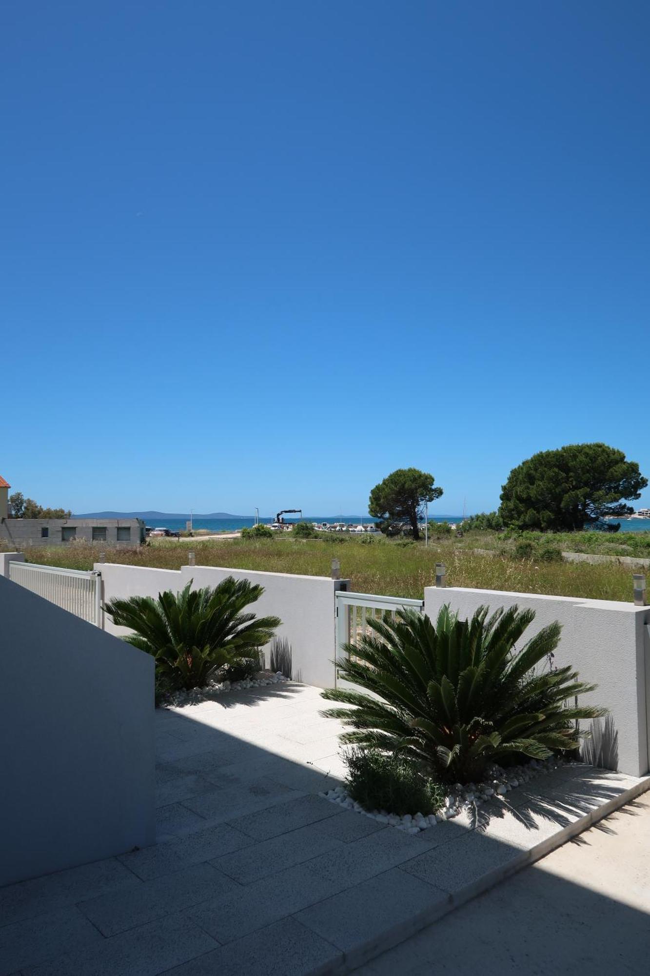 Apartments Villa Prima Privlaka  Exterior photo